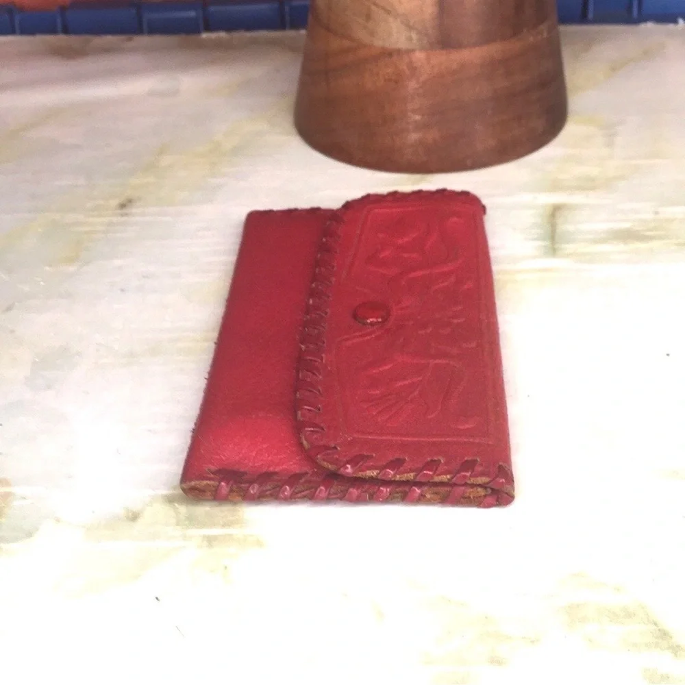 N/A elegant red